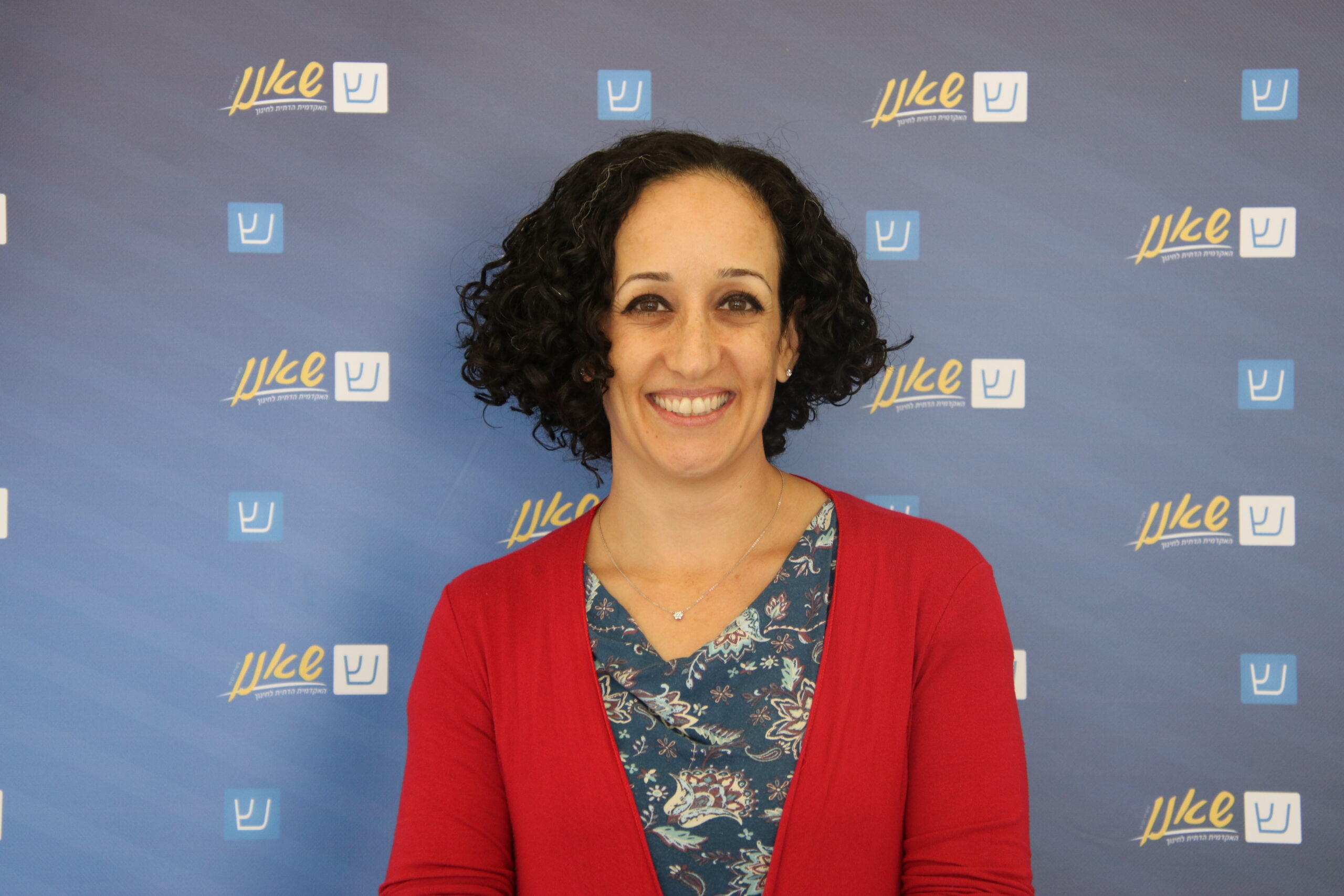 ד”ר מירב חמי, סוציולוגיה, פסיכולוגיה וסימולציות ד